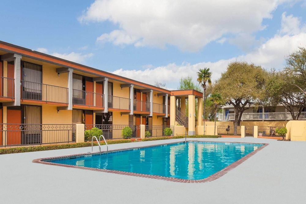 Quality Inn Cedartown Εξωτερικό φωτογραφία